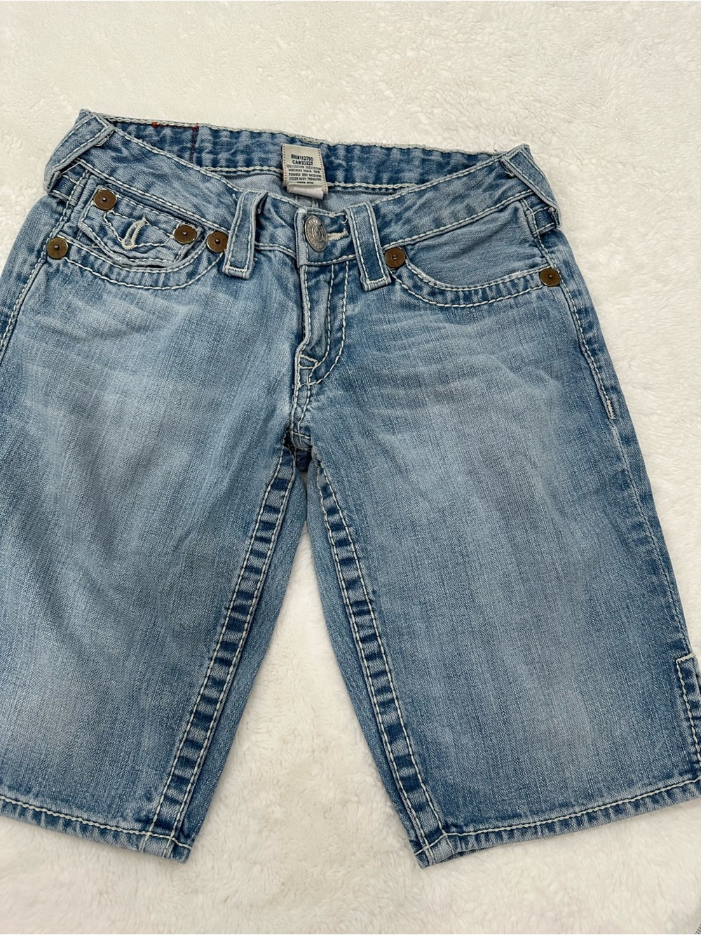 True Religion Light Blue Denim Shorts with Contrast Stitching size 26